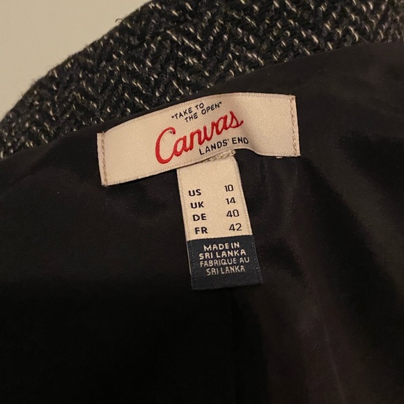 Lands End Canvas women’s wool blazer • size 10 - Picture 10 of 10